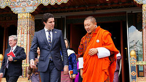 Thumbnail - The Hon Tim Watts, Assistant Foreign Minister of Australia traveled to India, Nepal, Bangladesh and Bhutan during May, 2023 undertaking bilateral meetings and cultural visits in each country.
